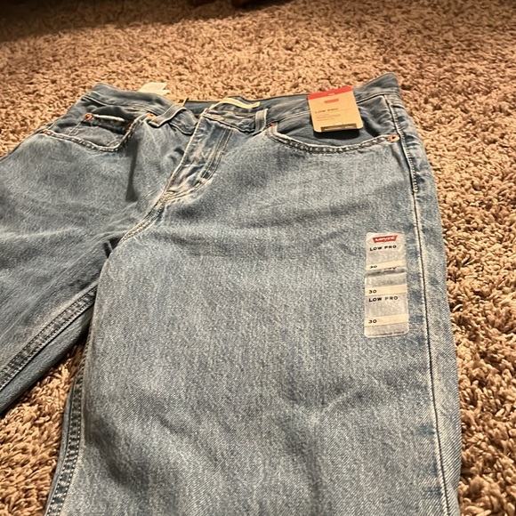 Women’s Levi’s Low Pro Straight - Size 30 - Picture 4 of 4